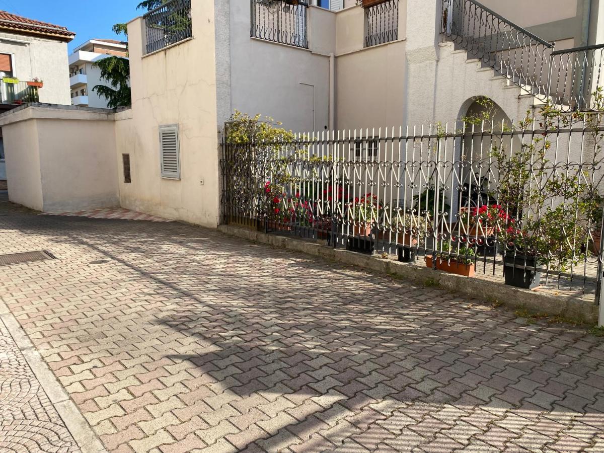 Westhouse Apartamento Pescara Exterior foto