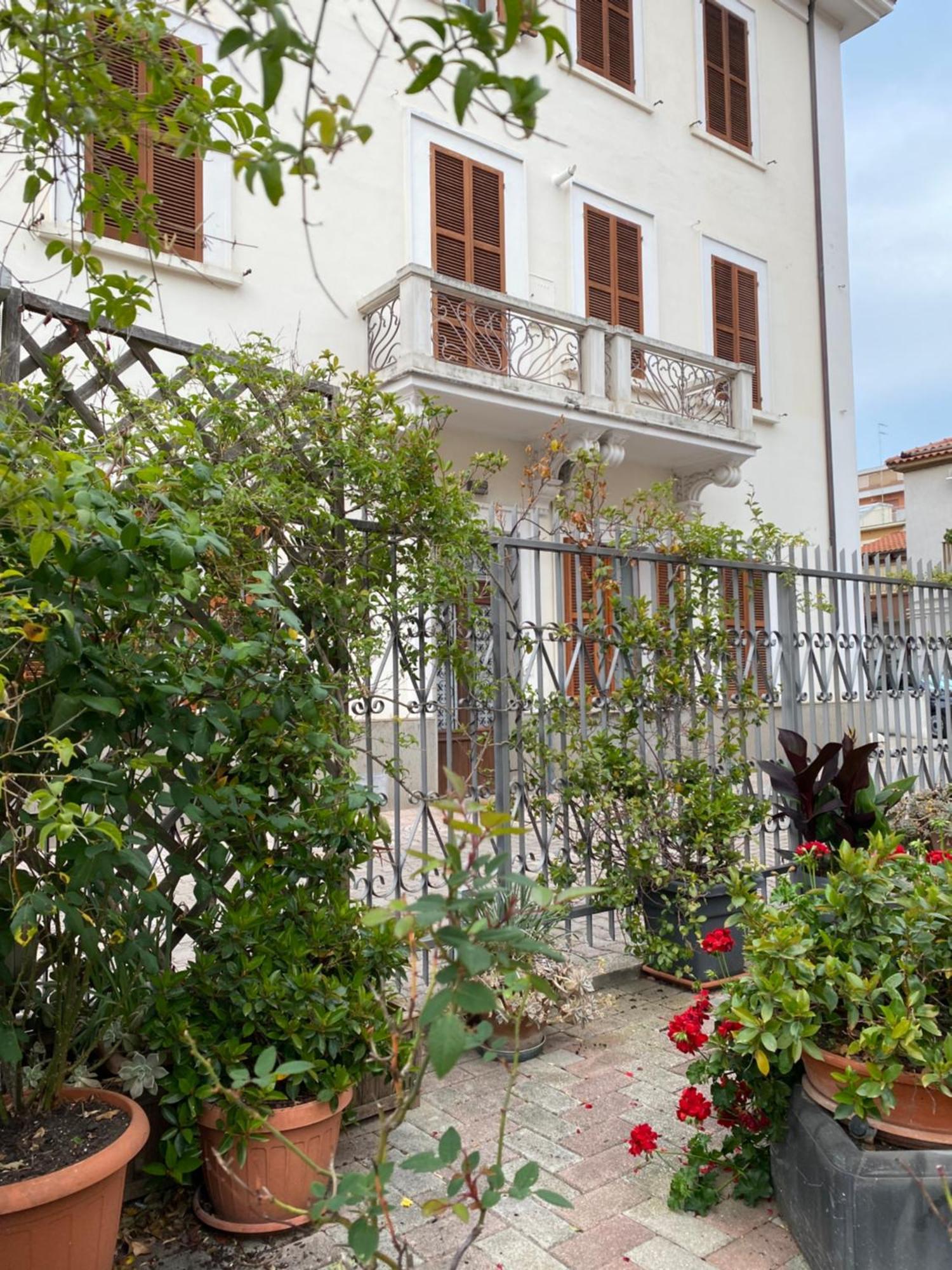 Westhouse Apartamento Pescara Exterior foto